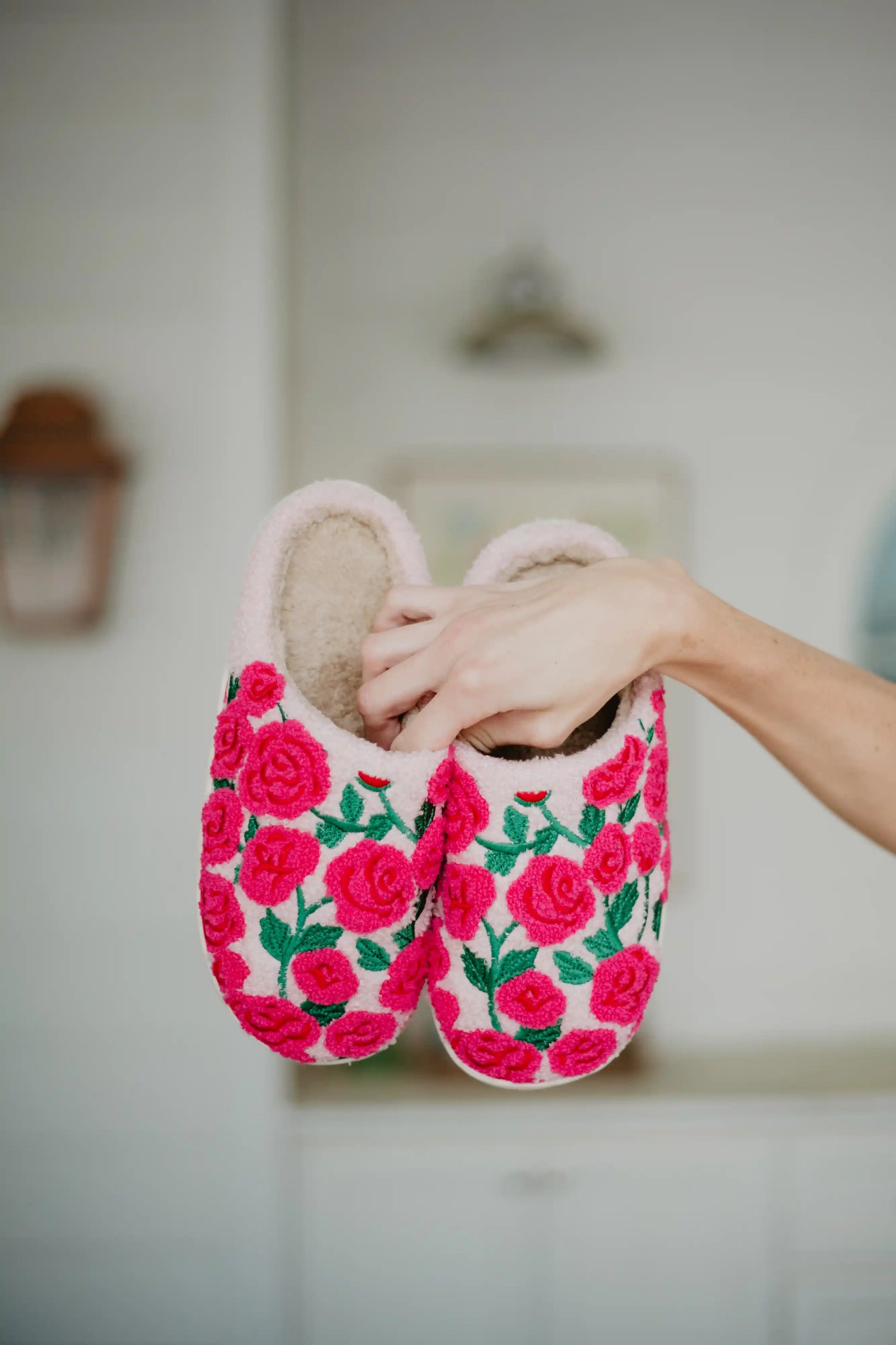 Whimsical Roses Wholesale Cozy Slippers