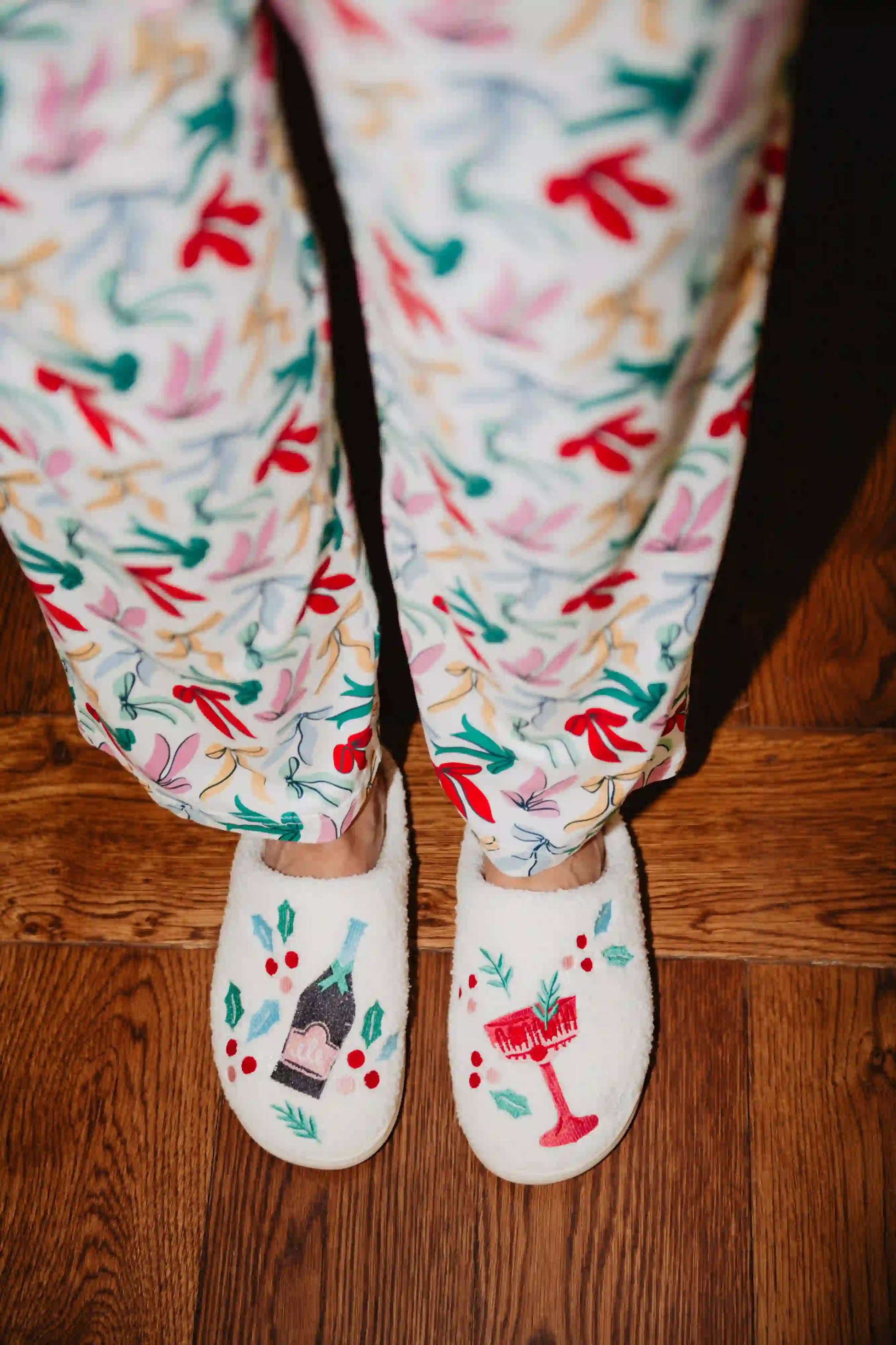 Holiday Champagne, Coupes & Holly Wholesale Slippers