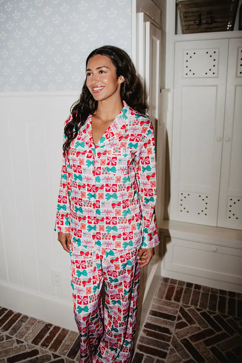 Wrapped Presents with Bows Wholesale Pajama Pants Set